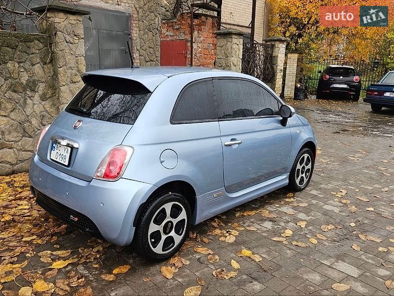 Хэтчбек Fiat 500e 2015 в Львове