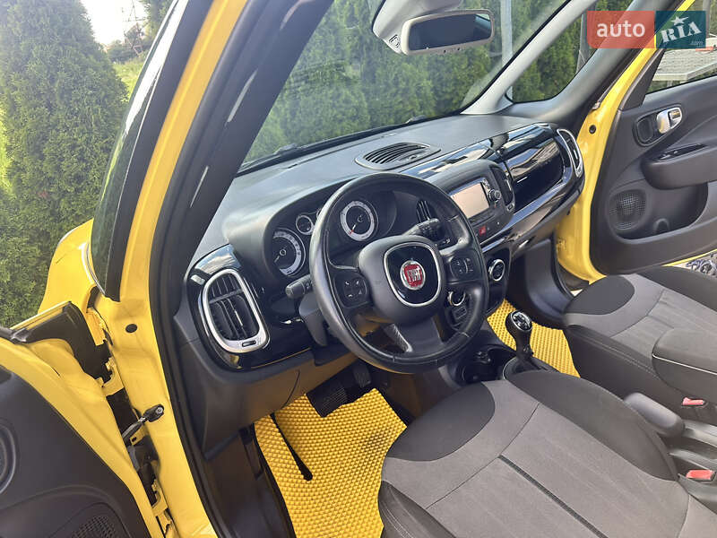 Хэтчбек Fiat 500L 2015 в Львове