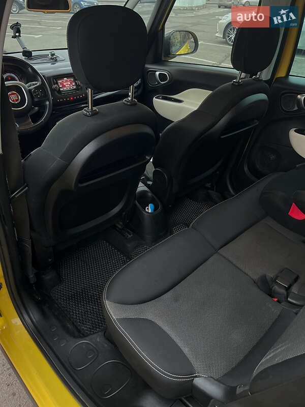 Хэтчбек Fiat 500L 2014 в Львове