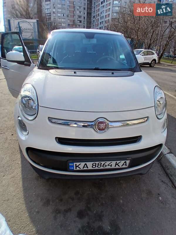 Хэтчбек Fiat 500L 2014 в Киеве
