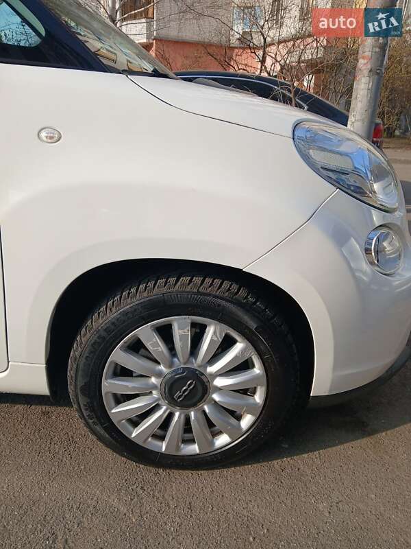 Хэтчбек Fiat 500L 2014 в Киеве