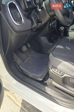 Хэтчбек Fiat 500L 2013 в 