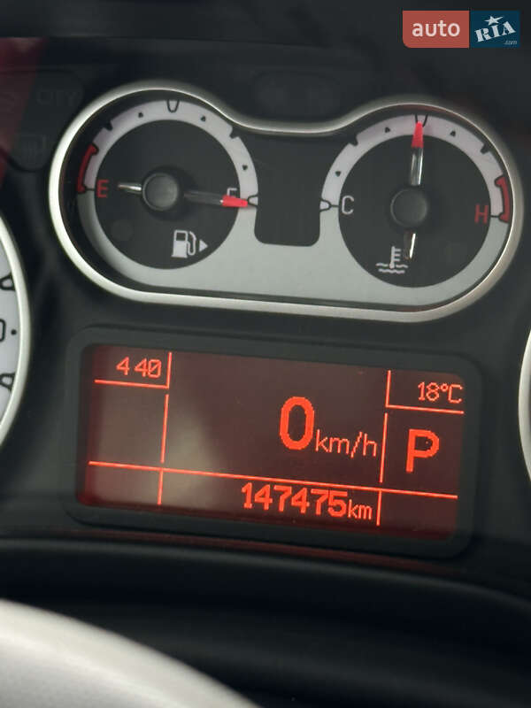 Хэтчбек Fiat 500L 2013 в Киеве