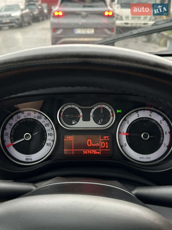 Хэтчбек Fiat 500L 2013 в Киеве