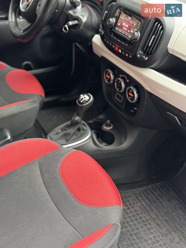 Хэтчбек Fiat 500L 2015 в Киеве