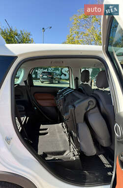 Хетчбек Fiat 500L 2014 в  фото 50 Хетчбек Fiat 500L 2014 в