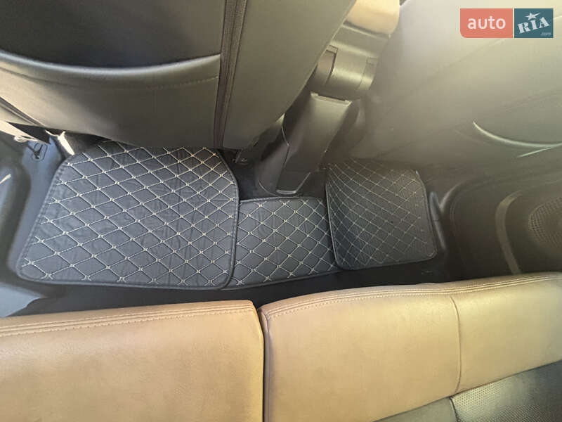 Хетчбек Fiat 500L 2013 в Києві