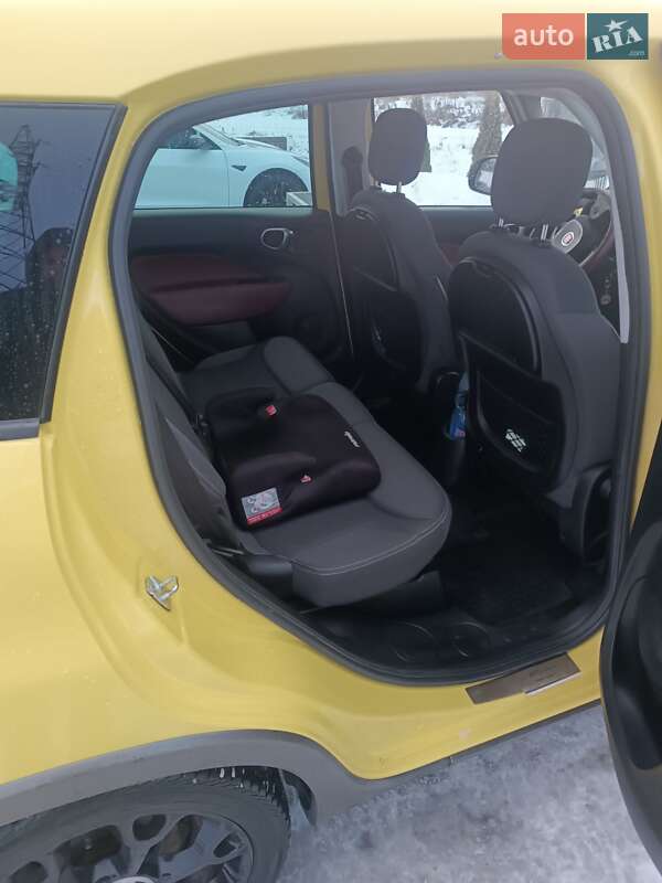 Хэтчбек Fiat 500L 2016 в Львове