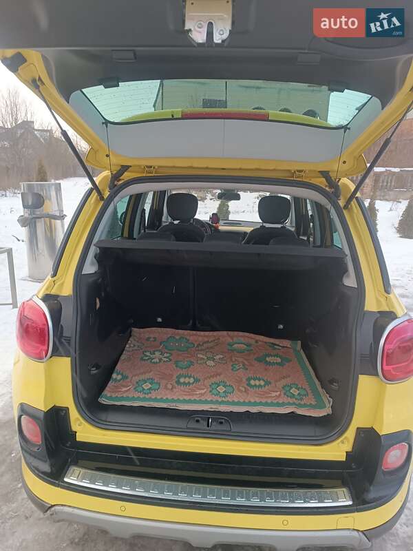 Хэтчбек Fiat 500L 2016 в Львове