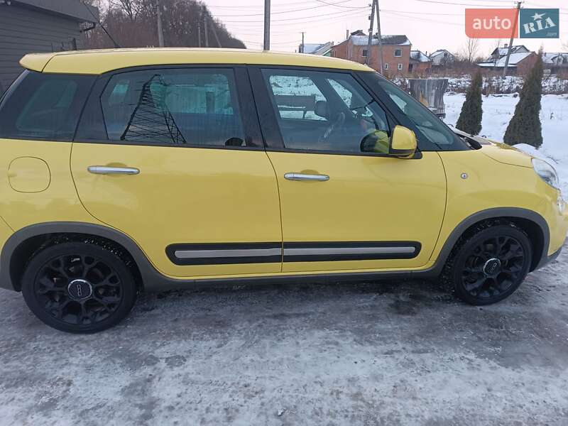 Хэтчбек Fiat 500L 2016 в Львове