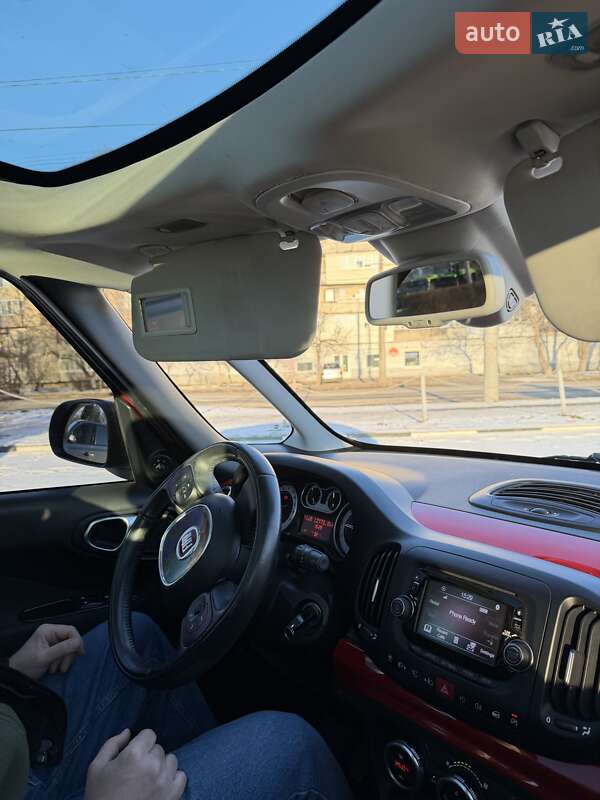 Хэтчбек Fiat 500L 2012 в Черновцах