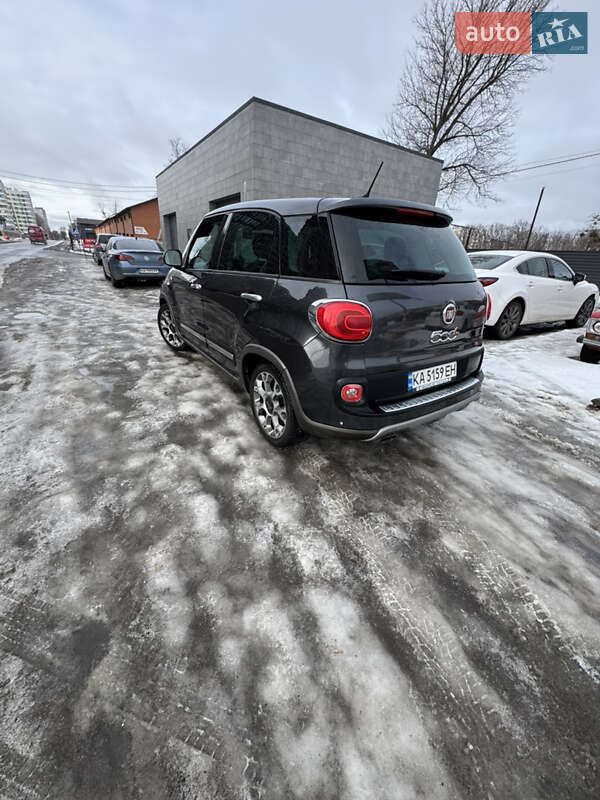 Хетчбек Fiat 500L 2013 в Вишневому фото 3 Хетчбек Fiat 500L 2013 в Вишневому