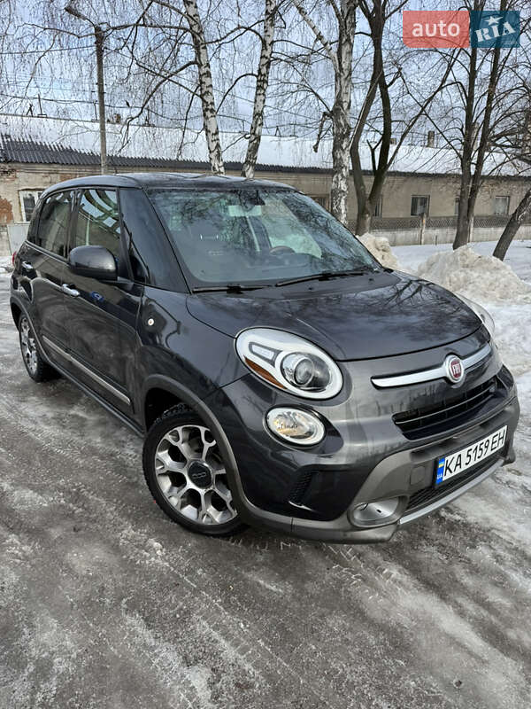 Хетчбек Fiat 500L 2013 в Вишневому фото Хетчбек Fiat 500L 2013 в Вишневому