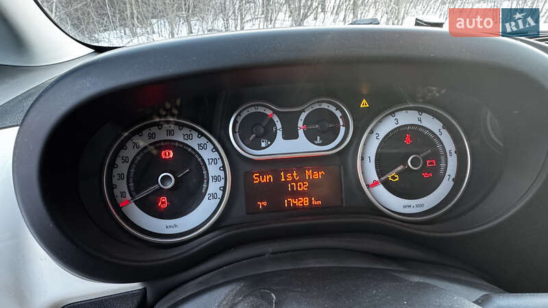 Хэтчбек Fiat 500L 2012 в Каневе