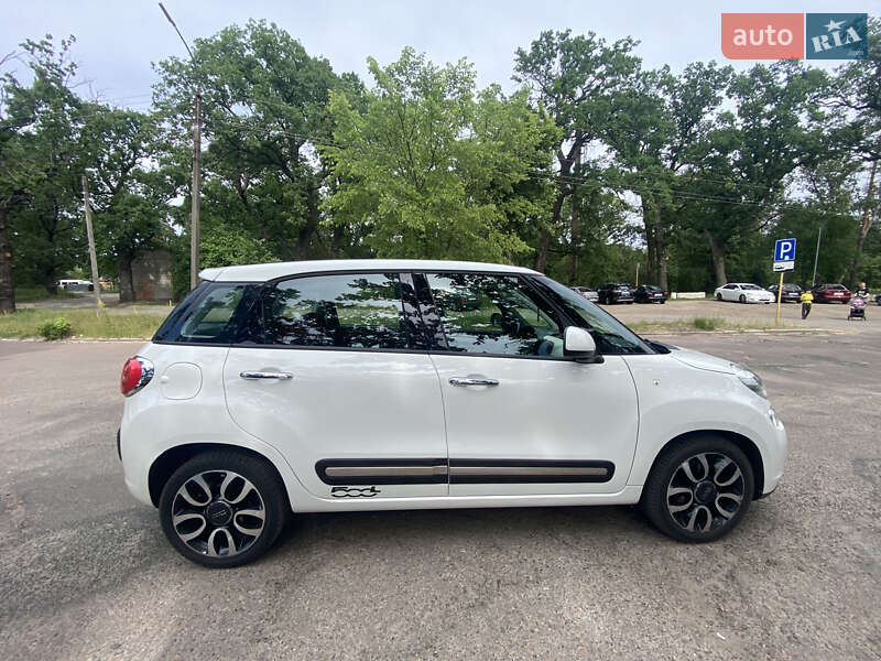 Хэтчбек Fiat 500L 2012 в Каневе