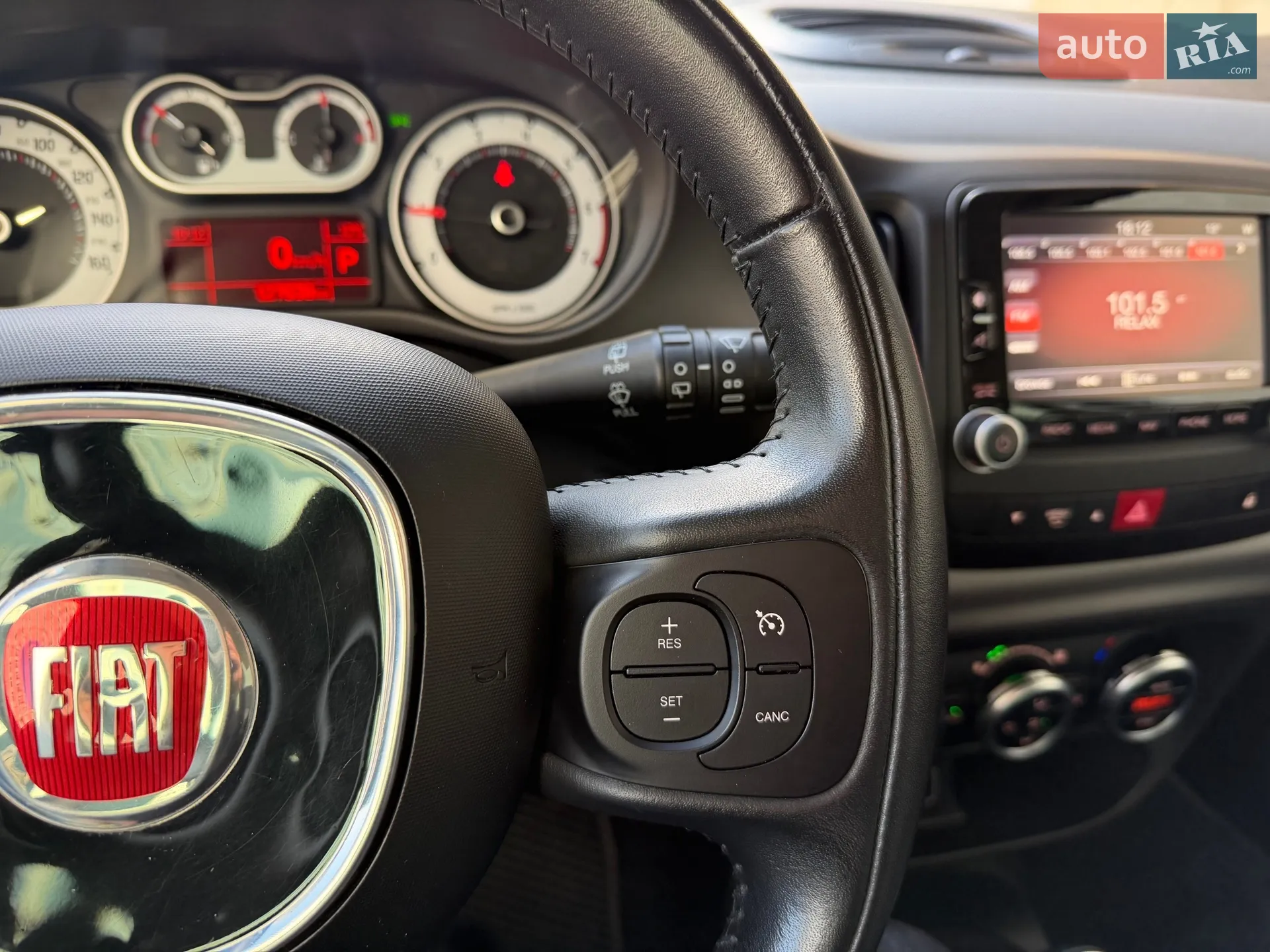 2016 Fiat 500L - мініатюра 38
