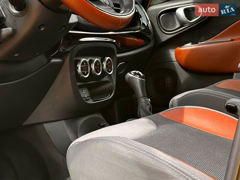 Хэтчбек Fiat 500L 2014 в Киеве