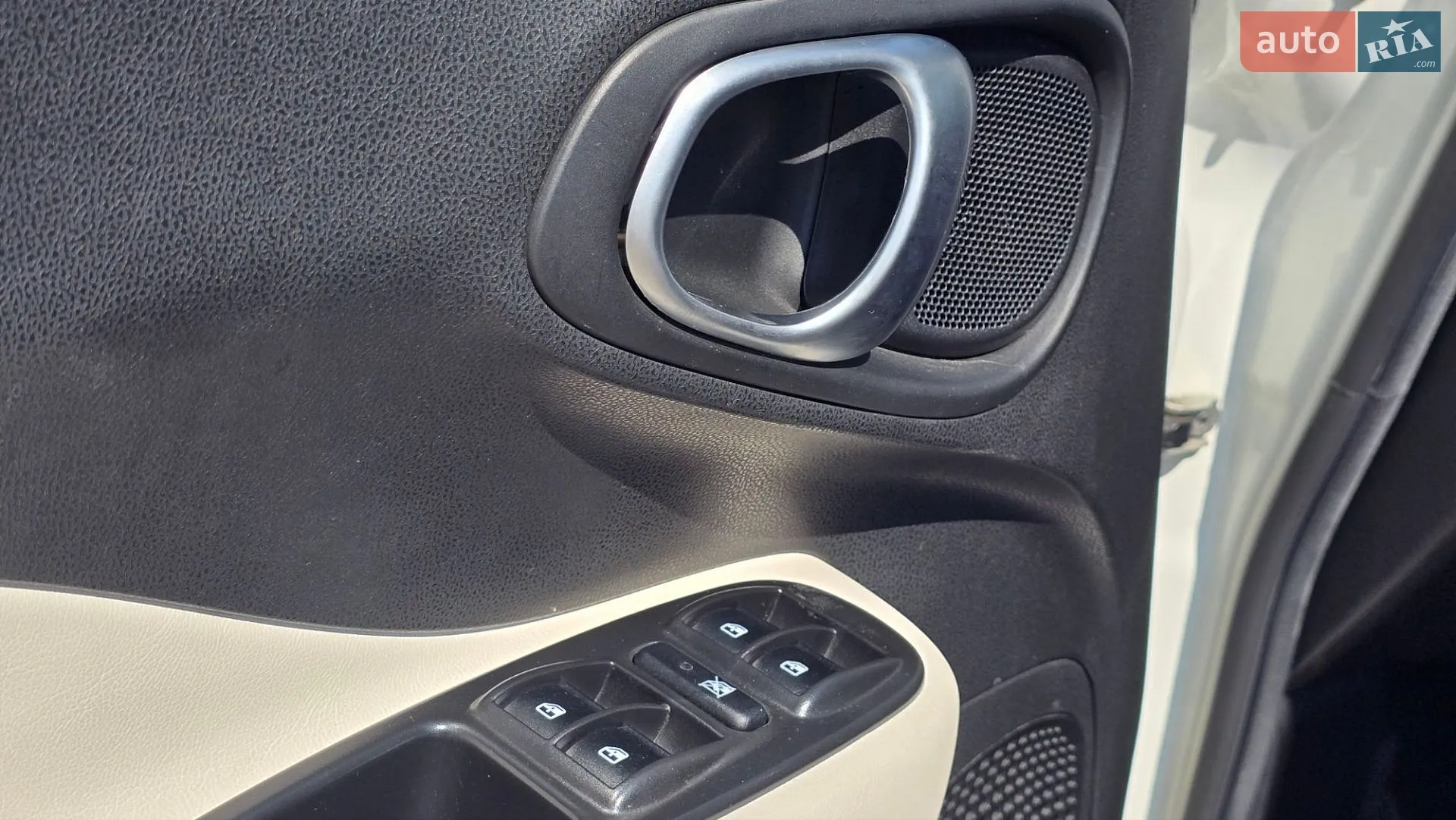 2014 Fiat 500L - мініатюра 41