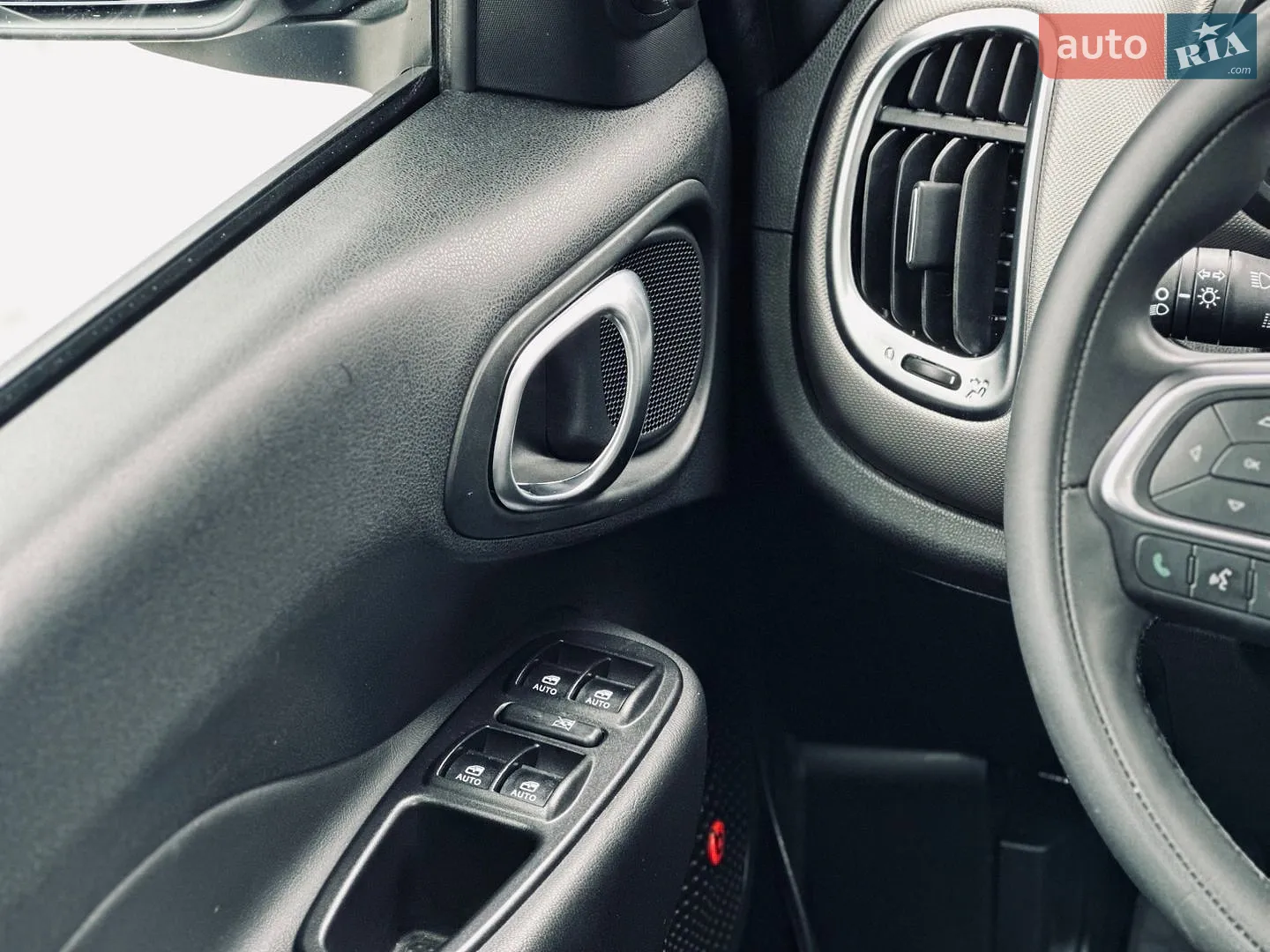2018 Fiat 500L - мініатюра 16