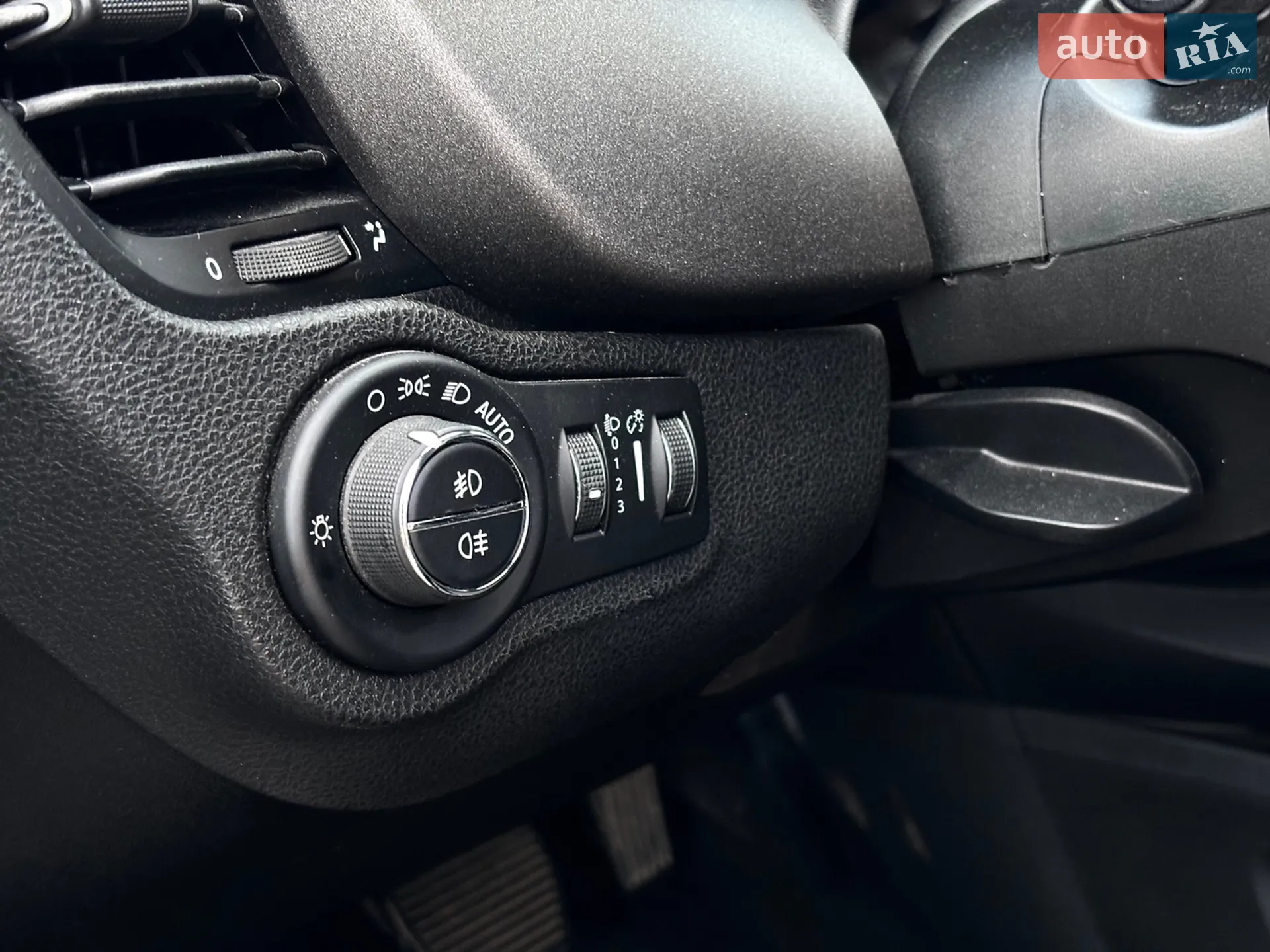 2017 Fiat 500X - мініатюра 18
