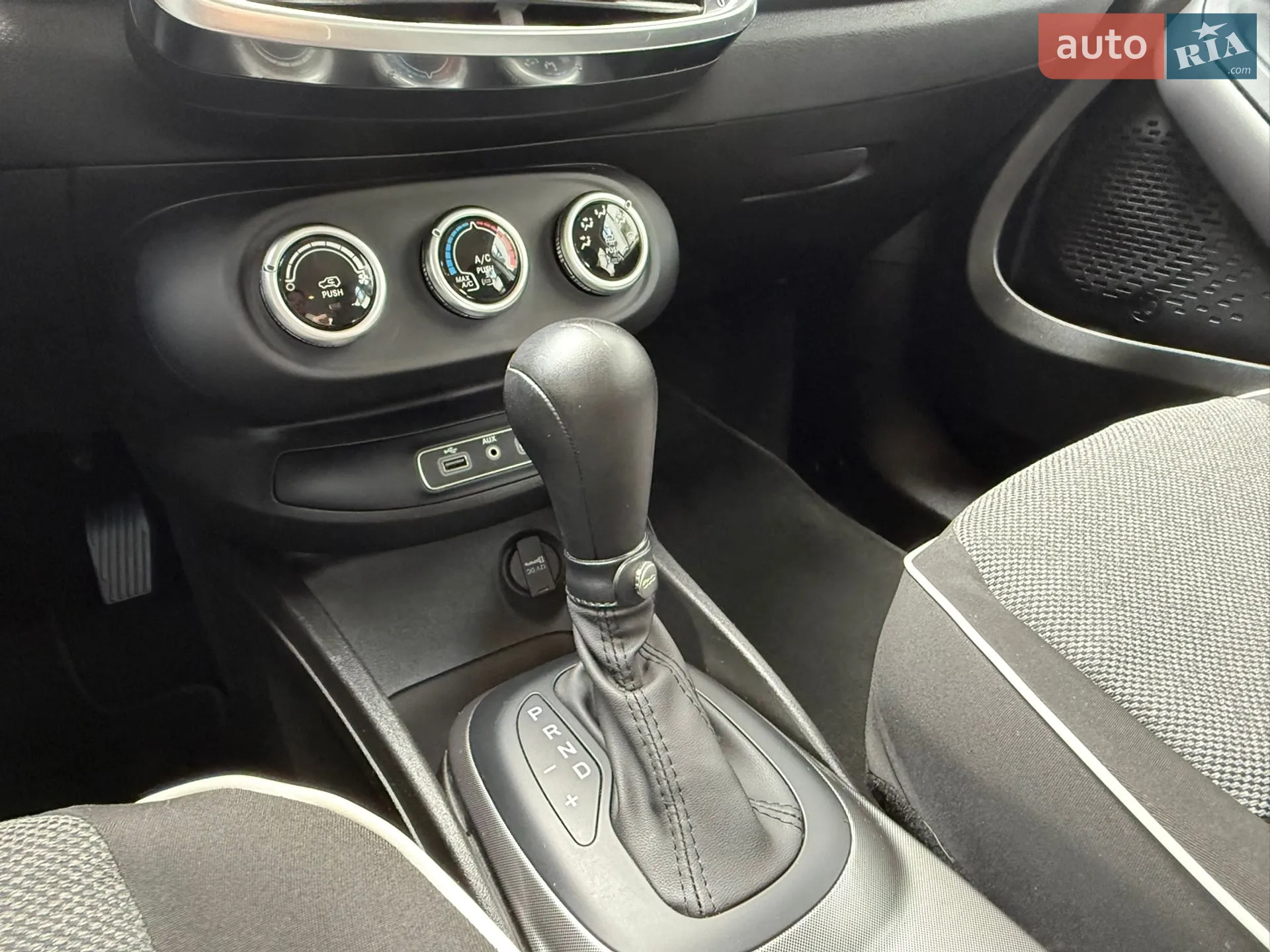 2017 Fiat 500X - мініатюра 24