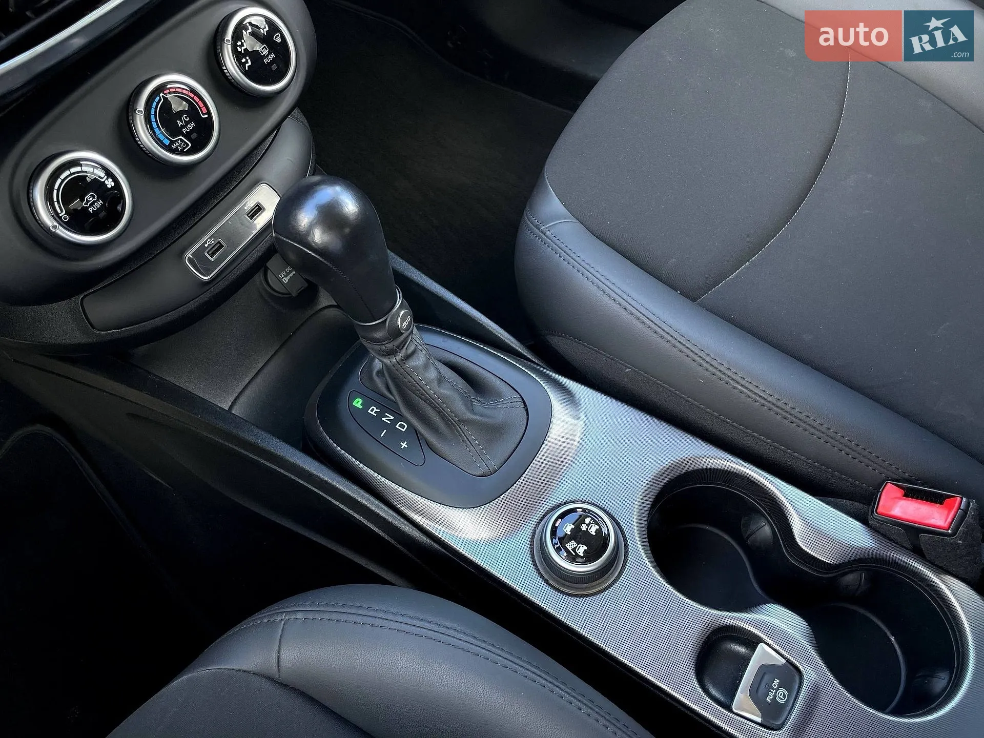 2022 Fiat 500X - мініатюра 26