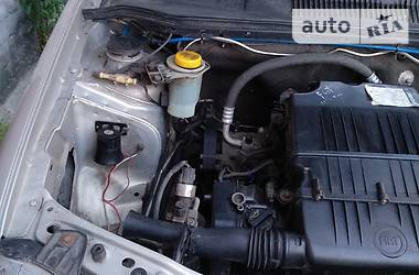 Седан Fiat Albea 2009 в 