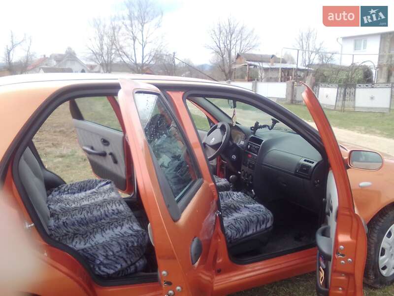 Седан Fiat Albea 2007 в Черновцах