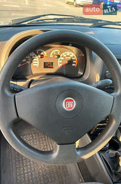 Седан Fiat Albea 2011 в 