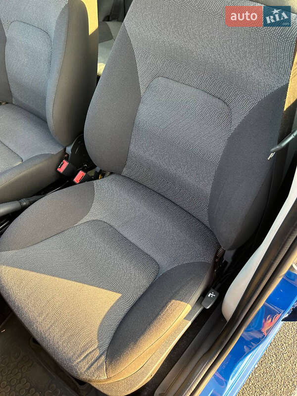 Седан Fiat Albea 2011 в Славянске