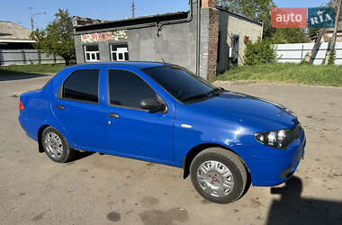 Седан Fiat Albea 2011 в 