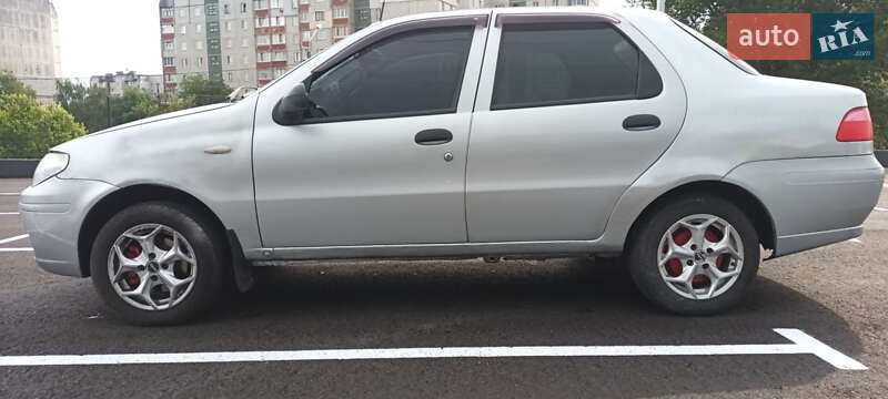 Седан Fiat Albea 2010 в Чернигове