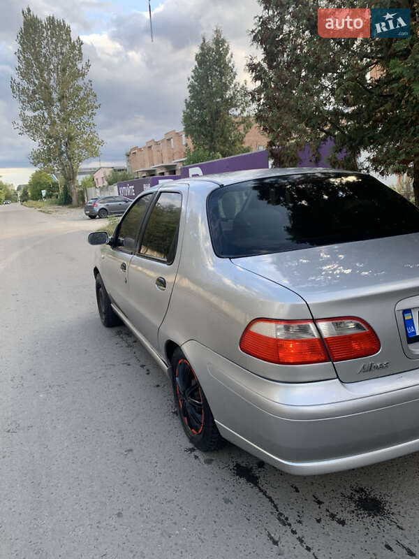 Седан Fiat Albea 2007 в Ивано-Франковске