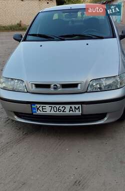 Седан Fiat Albea 2003 в Павлограде