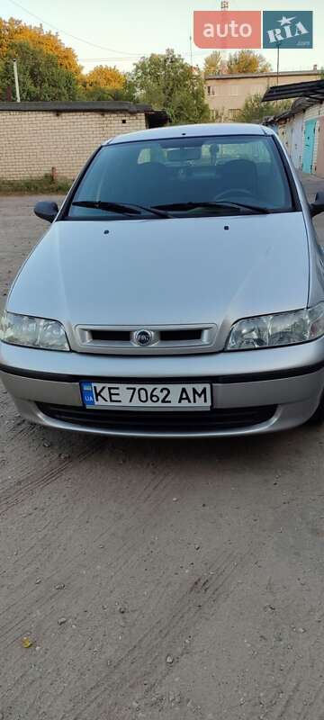 Седан Fiat Albea 2003 в 