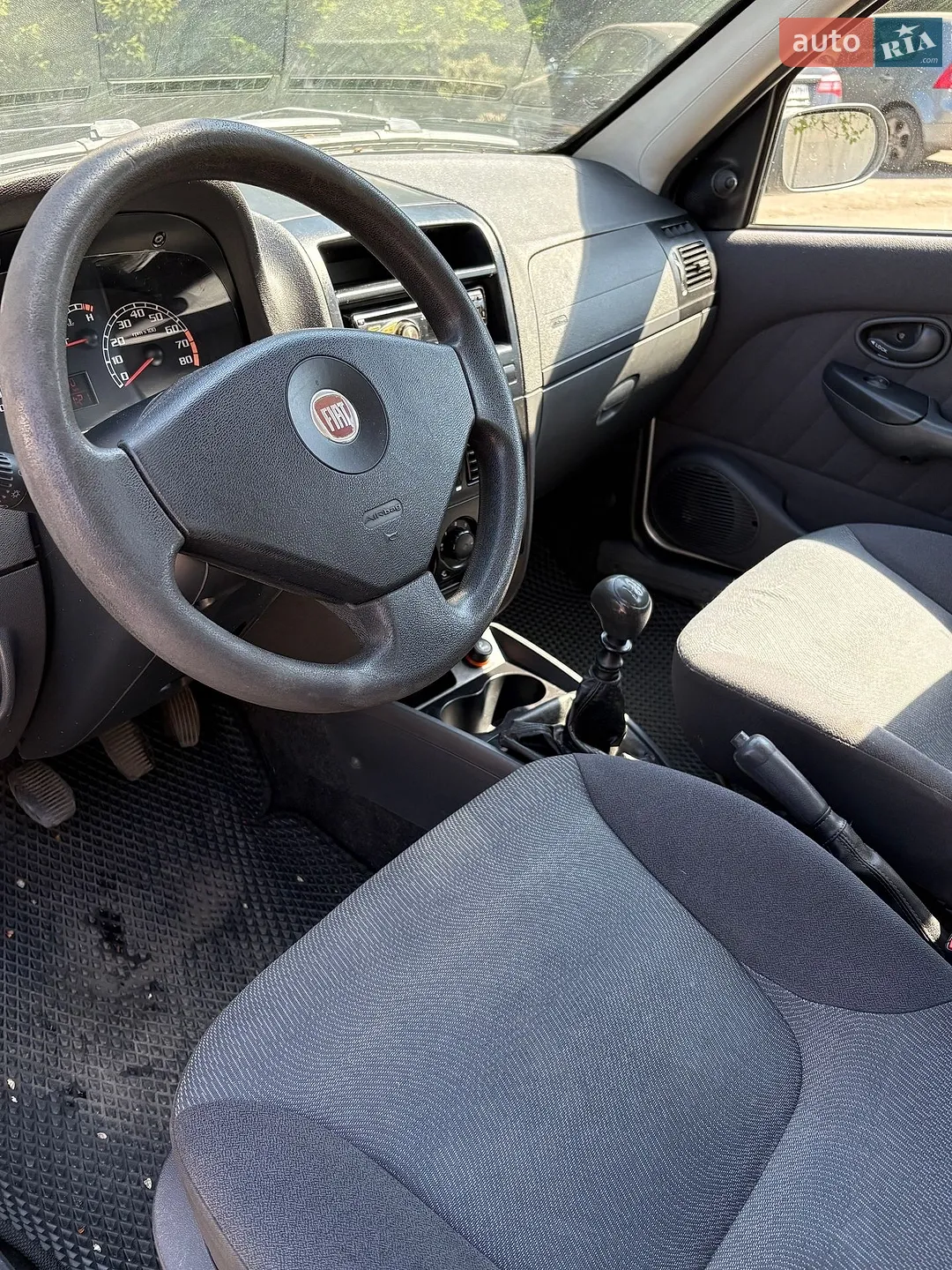 2010 Fiat Albea - мініатюра 12