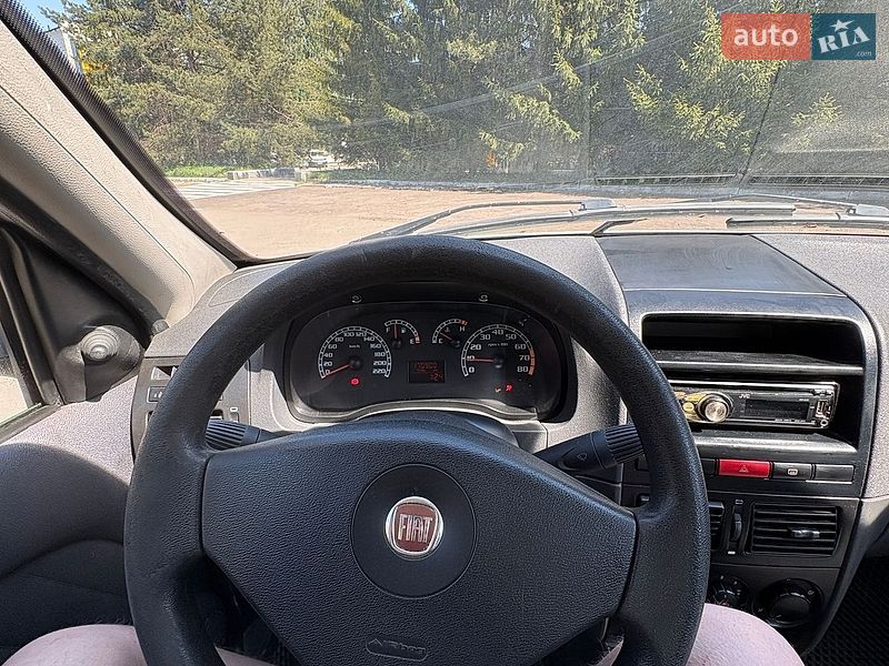 Седан Fiat Albea 2010 в Киеве
