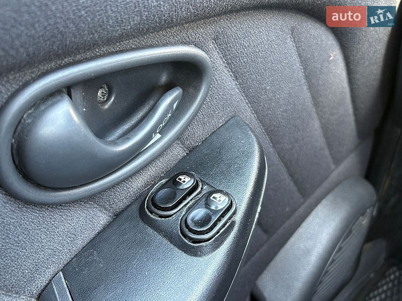 Седан Fiat Albea 2010 в Киеве