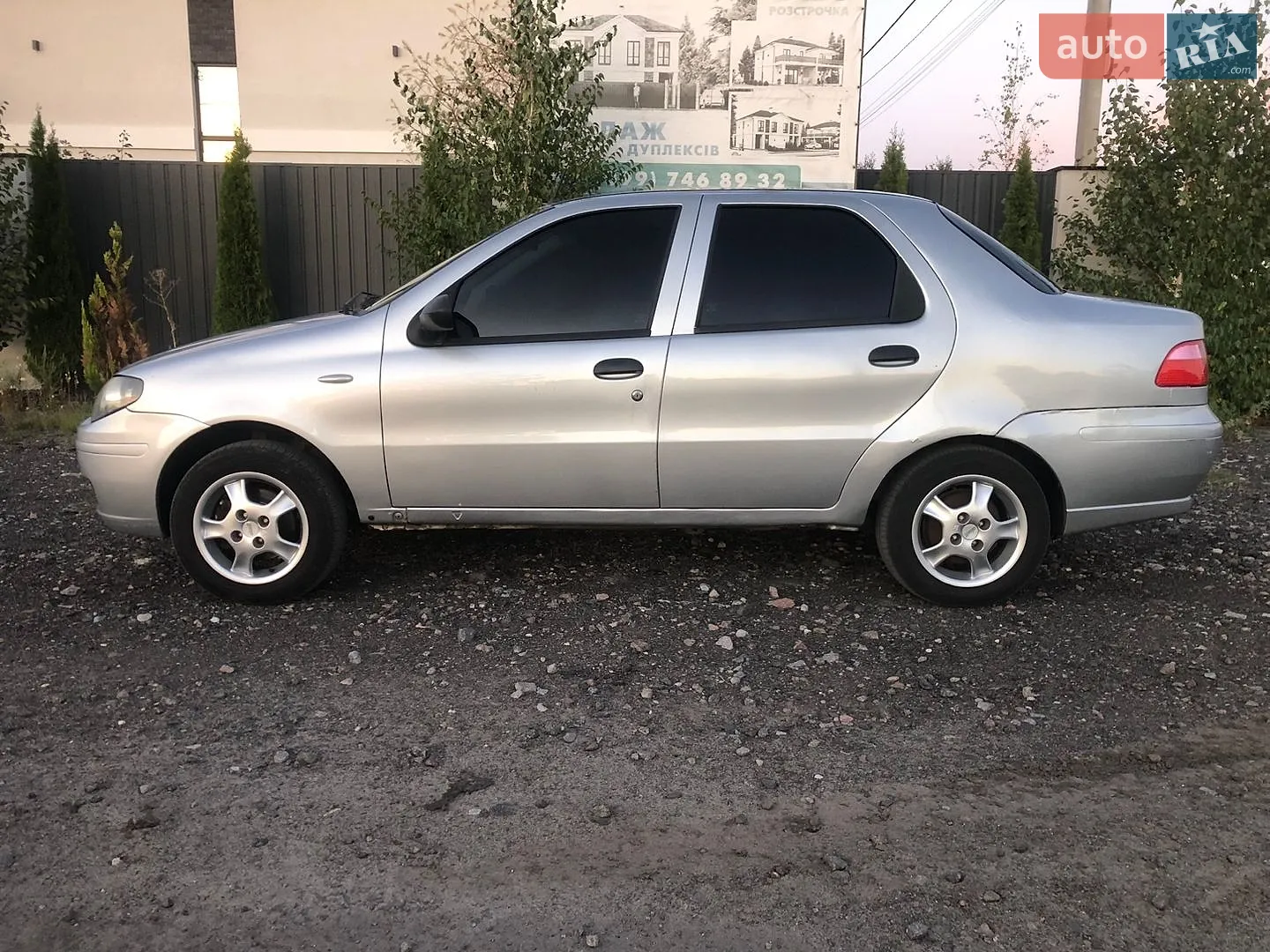 2010 Fiat Albea - мініатюра 3