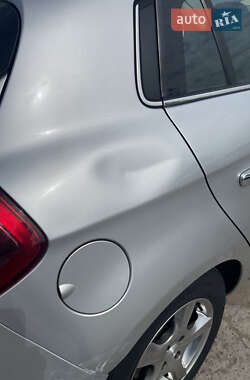 Хэтчбек Fiat Bravo 2010 в 