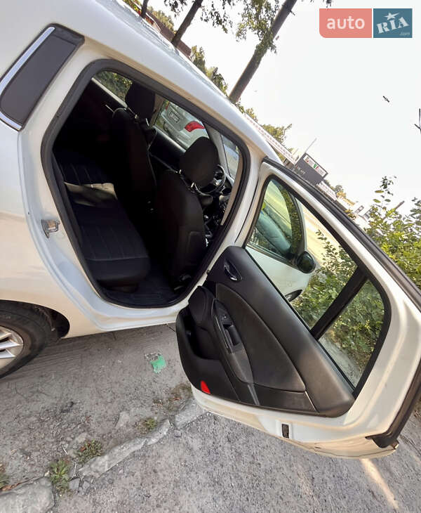 Хетчбек Fiat Bravo 2012 в Львові фото 8 Хетчбек Fiat Bravo 2012 в Львові