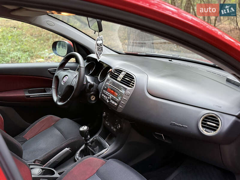 Хэтчбек Fiat Bravo 2008 в Киеве