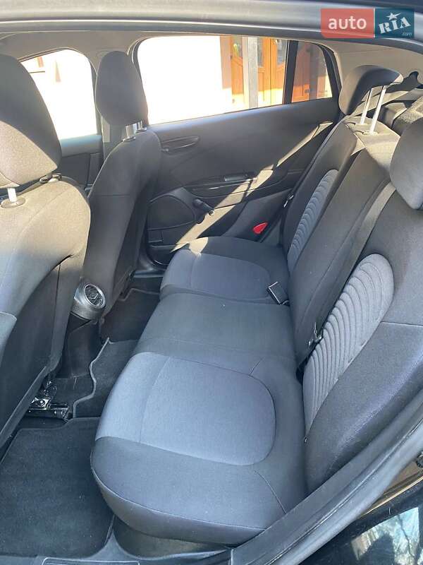 Хэтчбек Fiat Bravo 2009 в Кицмани фото 8 Хэтчбек Fiat Bravo 2009 в Кицмани