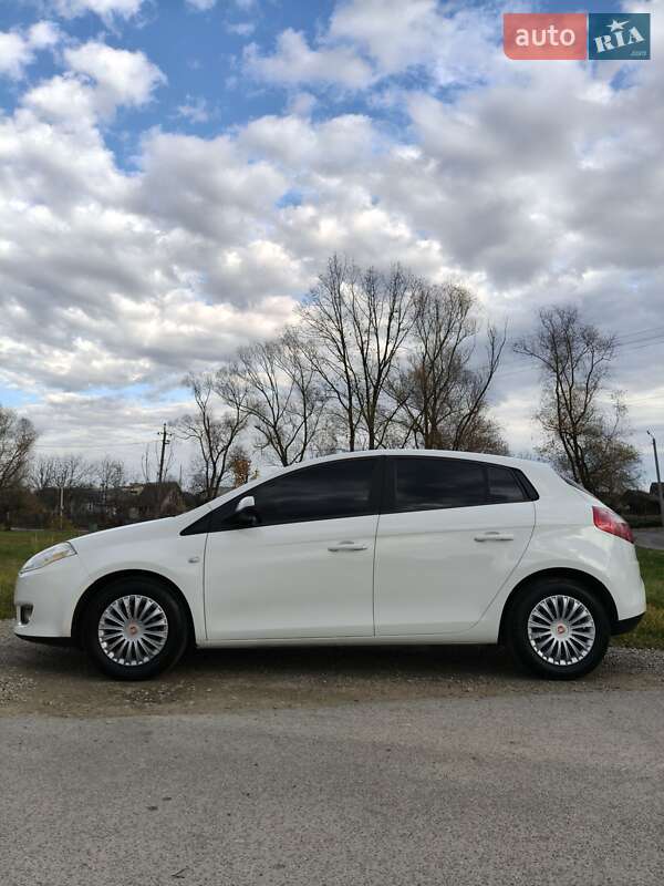 Хэтчбек Fiat Bravo 2009 в Ивано-Франковске
