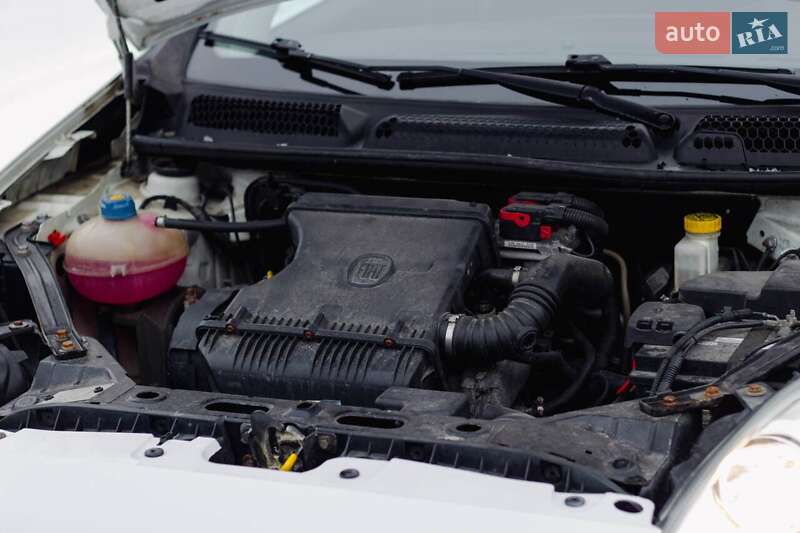 Хэтчбек Fiat Bravo 2009 в Ровно