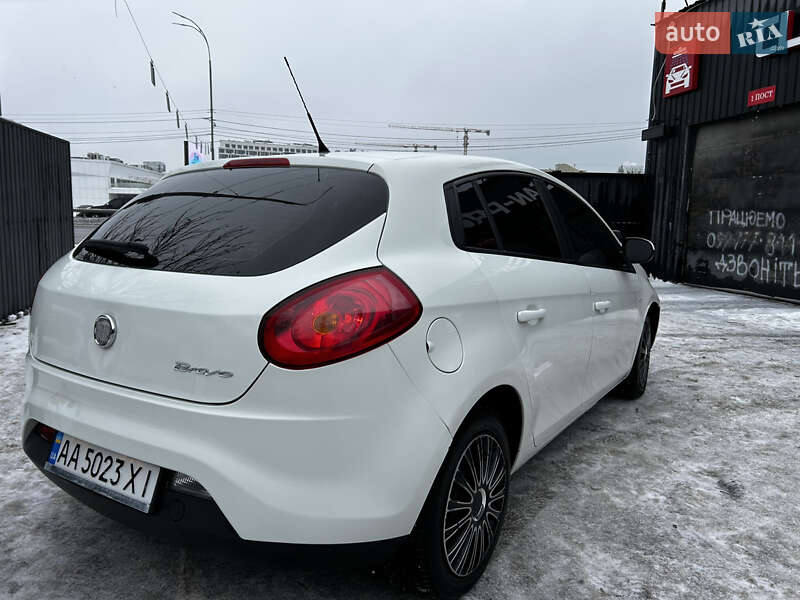 Хэтчбек Fiat Bravo 2012 в Киеве фото 5 Хэтчбек Fiat Bravo 2012 в Киеве