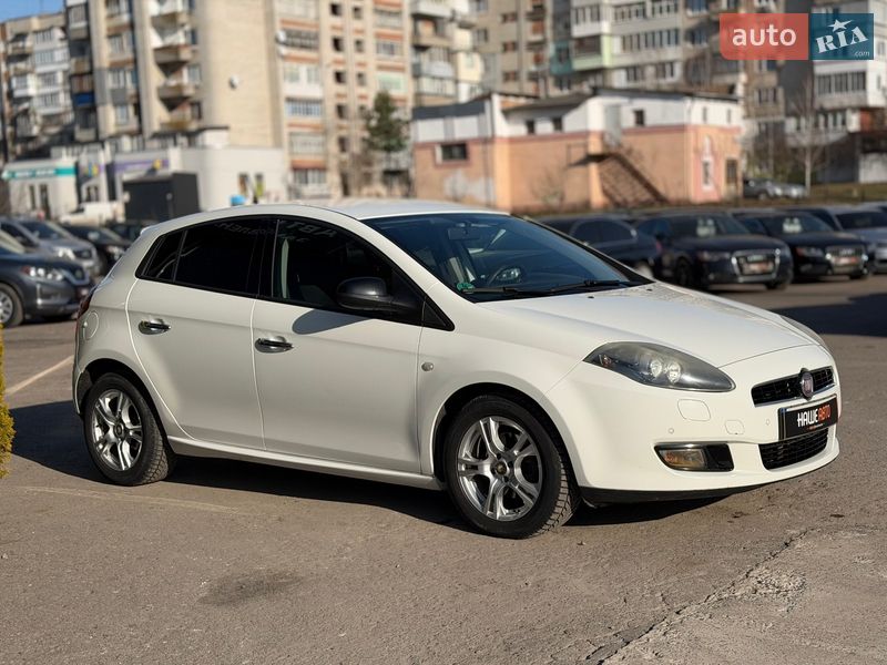 Хэтчбек Fiat Bravo 2012 в Шептицькому