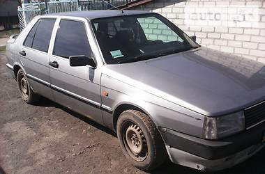Седан Fiat Croma 1988 в Нововолынске