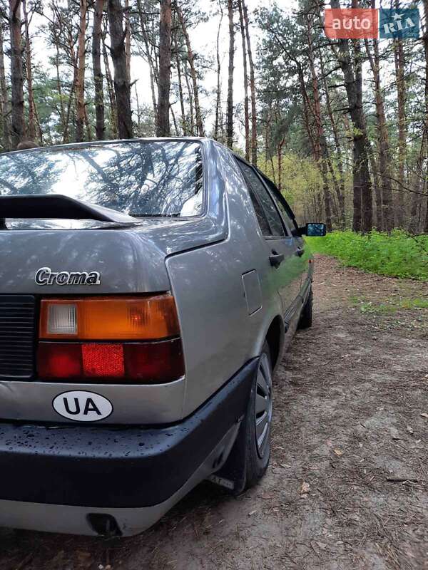 Ліфтбек Fiat Croma 1988 в Кропивницькому