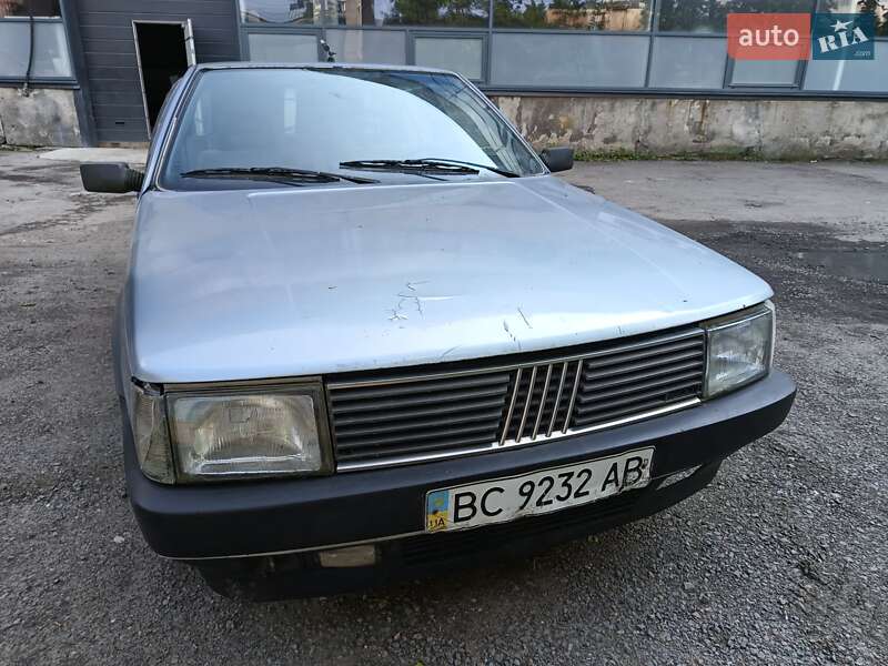 Ліфтбек Fiat Croma 1988 в Львові